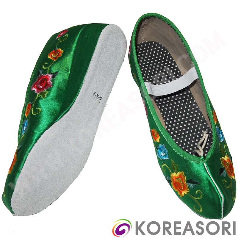 꽃자수 초록색 코있는 초록색 공단 3cm 바깥굽있는 한복신발 무용굽슈즈 무용슈즈 꽃신